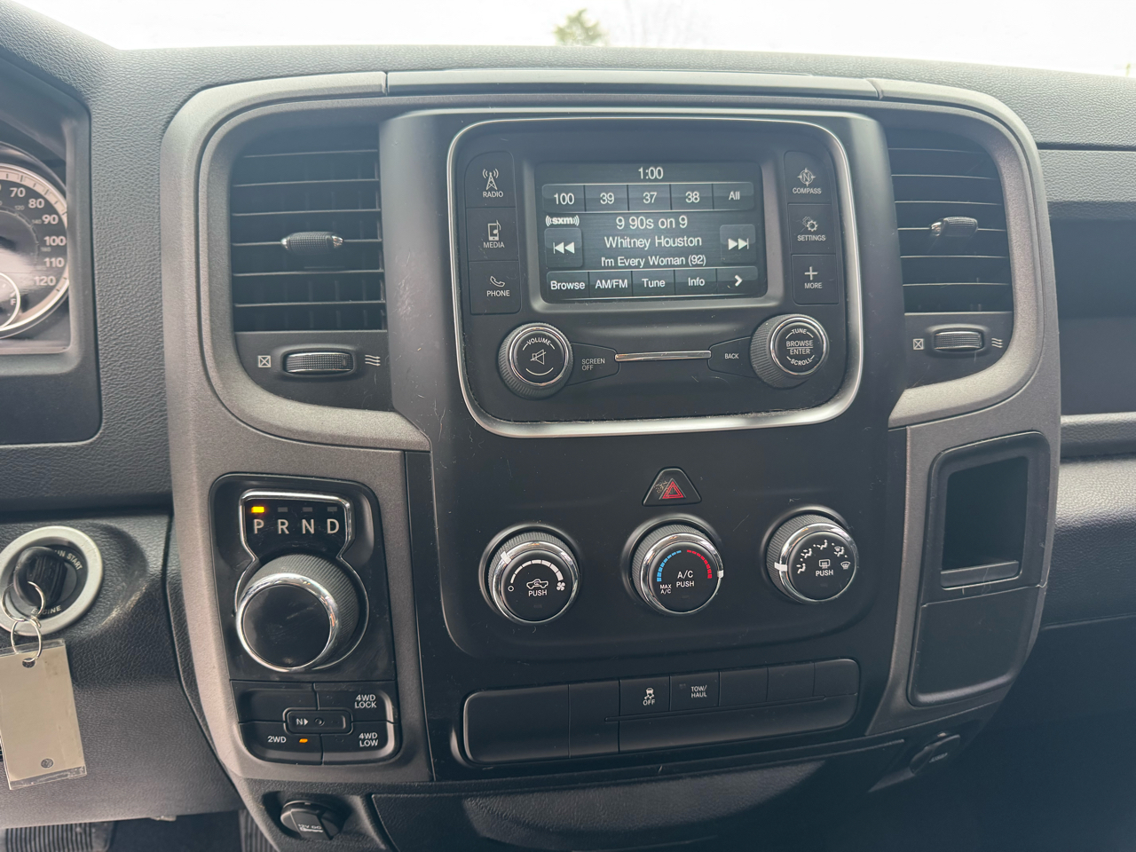 RAM 1500 Tradesman Quad Cab 4WD 2017