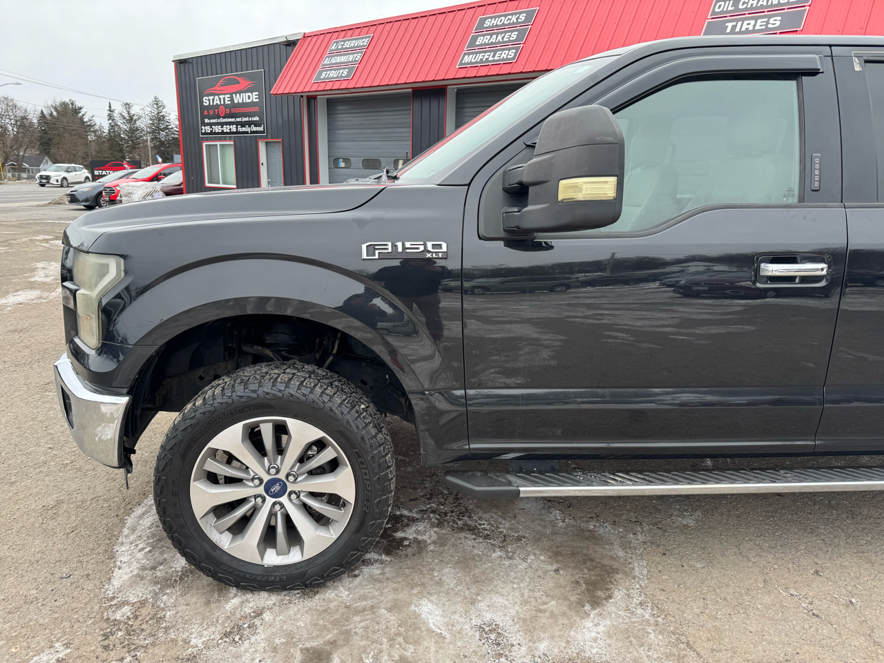 Ford F-150 XLT SuperCrew 6.5-ft Box 4WD 2015