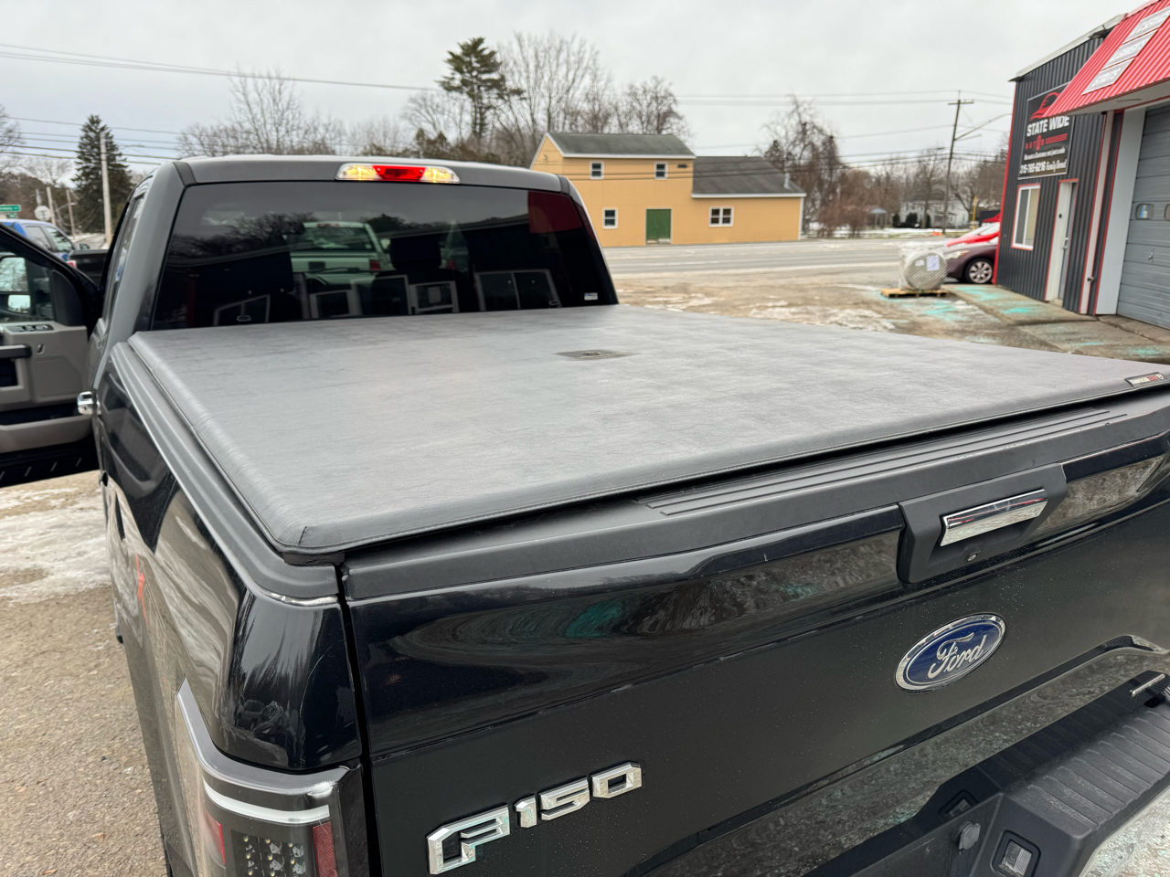 Ford F-150 XLT SuperCrew 6.5-ft Box 4WD 2015