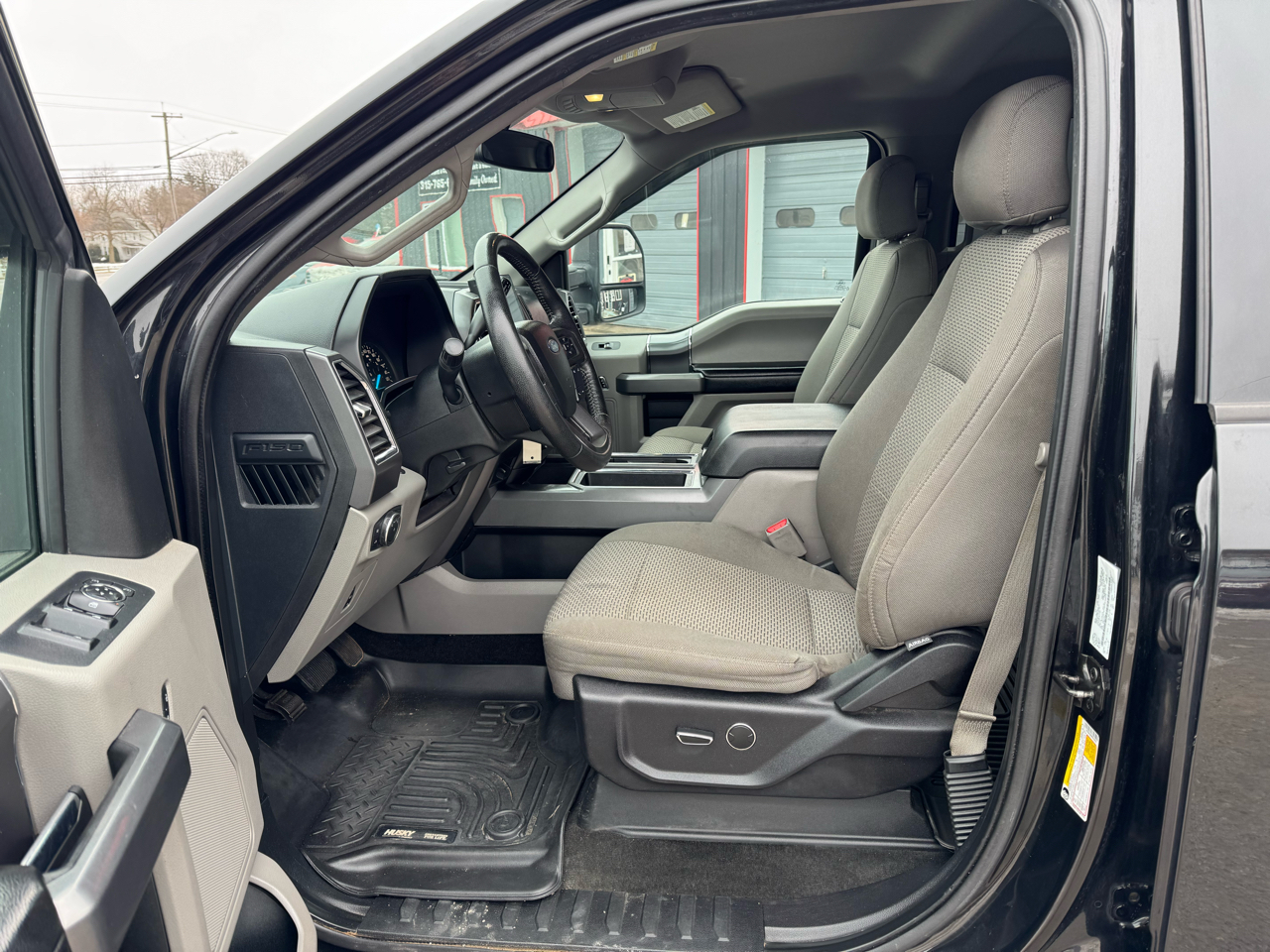 Ford F-150 XLT SuperCrew 6.5-ft Box 4WD 2015