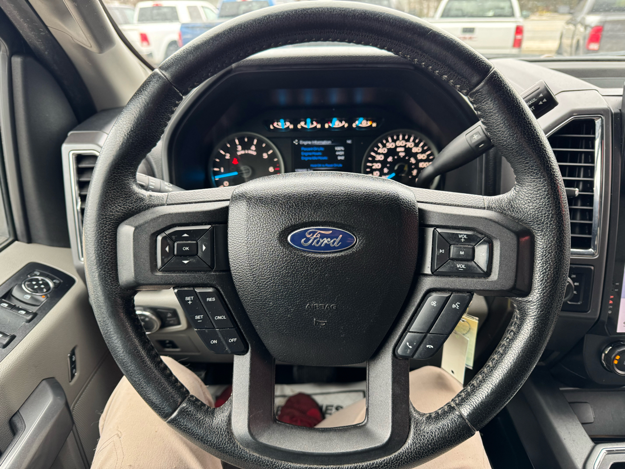 Ford F-150 XLT SuperCrew 6.5-ft Box 4WD 2015