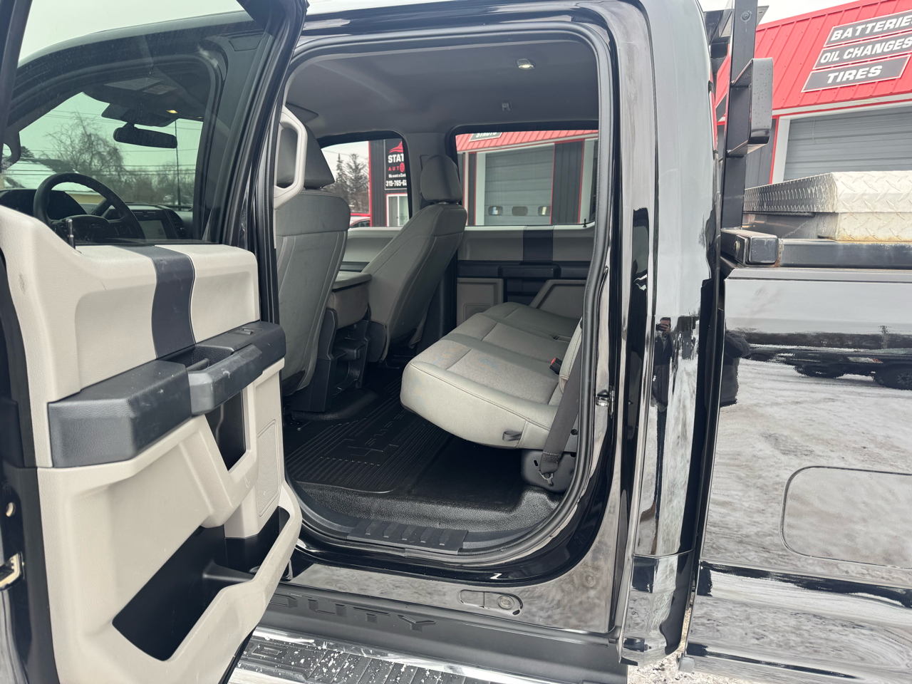 Ford Super Duty F-250 SRW XL 4WD Crew Cab 6.75' Box 2022