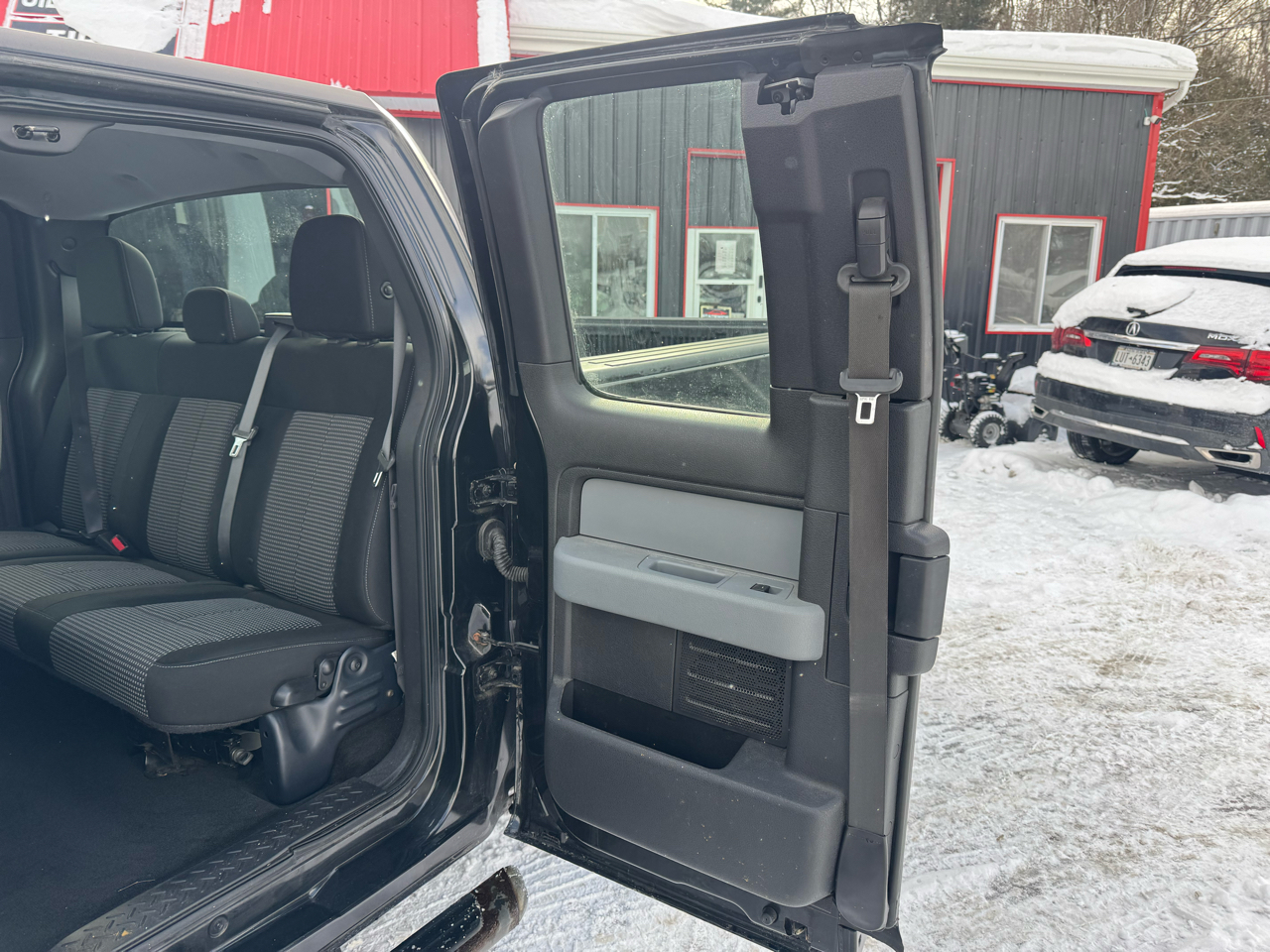 Ford F-150 4WD SuperCab 145" XLT 2014