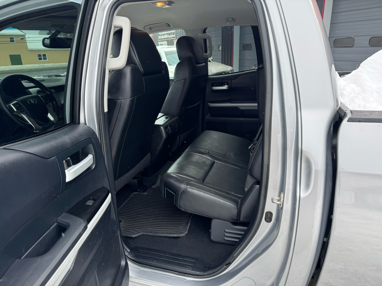 Toyota Tundra 4WD Truck Double Cab 5.7L V8 6-Spd AT LTD (Natl) 2014