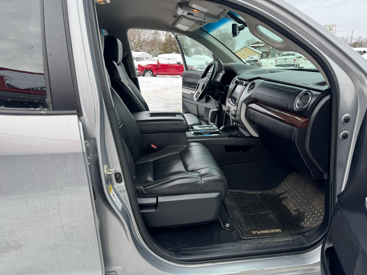 Toyota Tundra 4WD Truck Double Cab 5.7L V8 6-Spd AT LTD (Natl) 2014