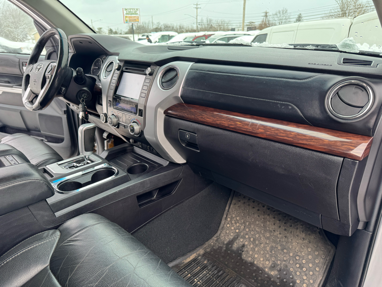 Toyota Tundra 4WD Truck Double Cab 5.7L V8 6-Spd AT LTD (Natl) 2014