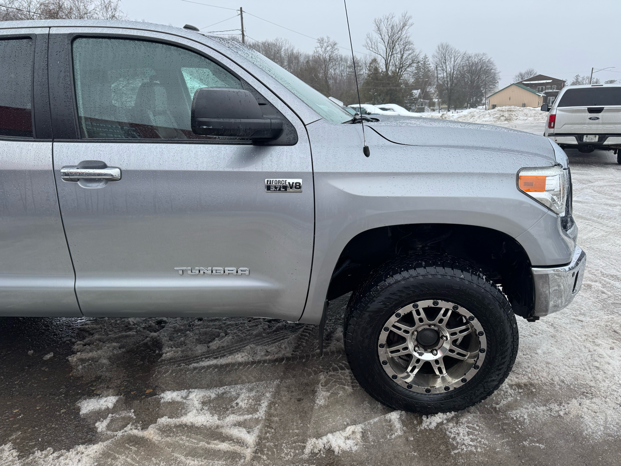 Toyota Tundra 4WD Truck Double Cab 5.7L V8 6-Spd AT LTD (Natl) 2014