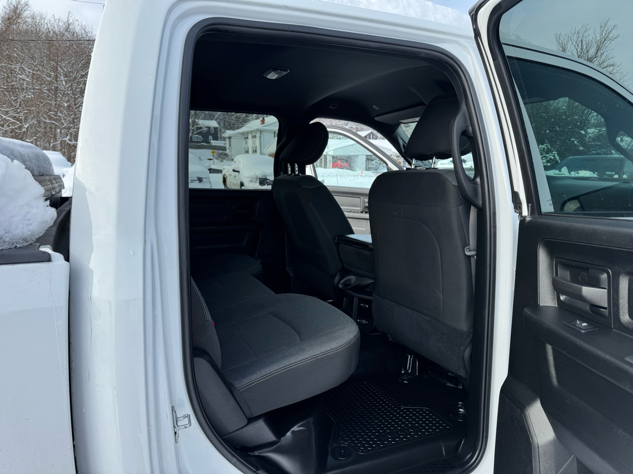 RAM 3500 Tradesman 4x4 Crew Cab 8' Box 2022