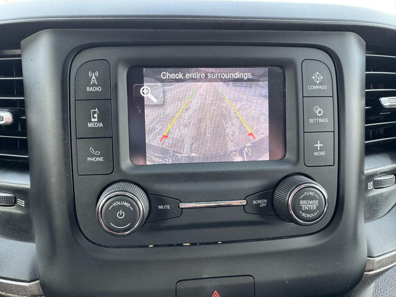 RAM 3500 Tradesman 4x4 Crew Cab 8' Box 2022