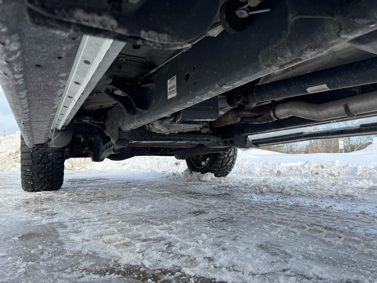 RAM 3500 Tradesman 4x4 Crew Cab 8' Box 2022