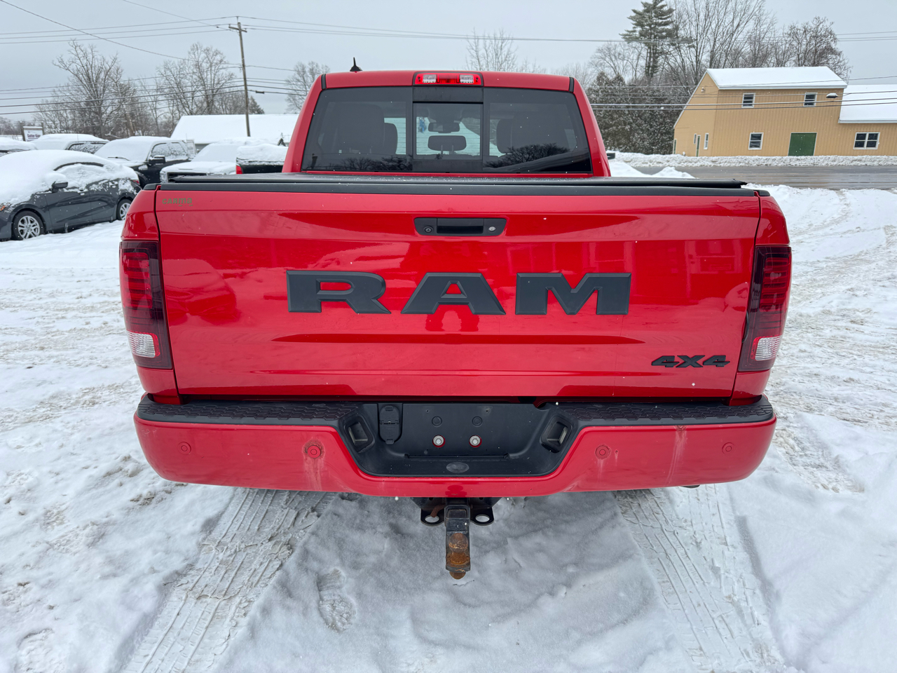 RAM 1500 Night 4x4 Crew Cab 5'7" Box *Ltd Avail* 2018