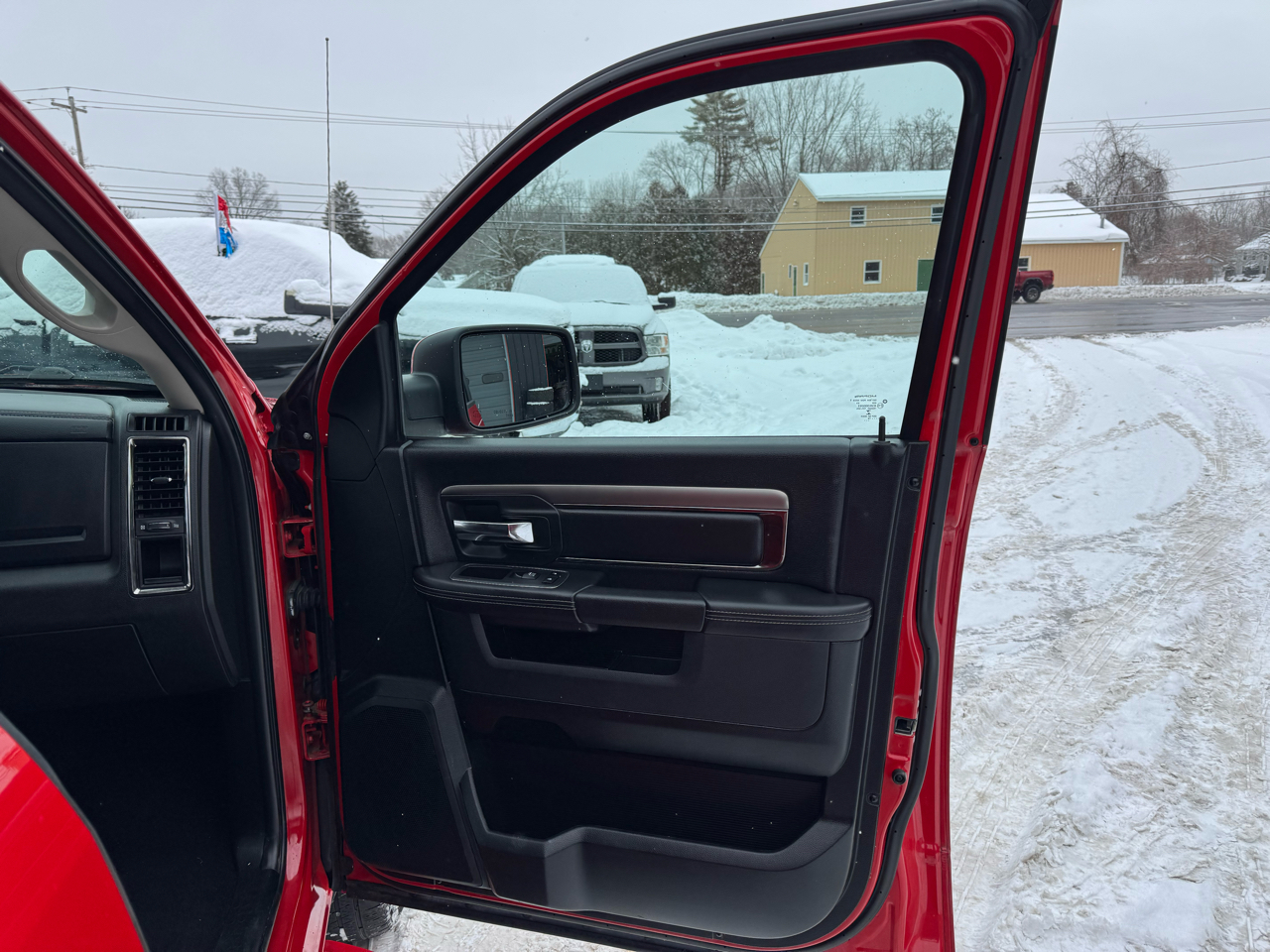 RAM 1500 Night 4x4 Crew Cab 5'7" Box *Ltd Avail* 2018