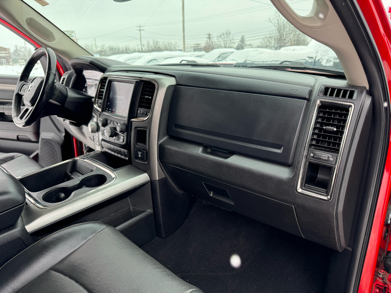 RAM 1500 Night 4x4 Crew Cab 5'7" Box *Ltd Avail* 2018