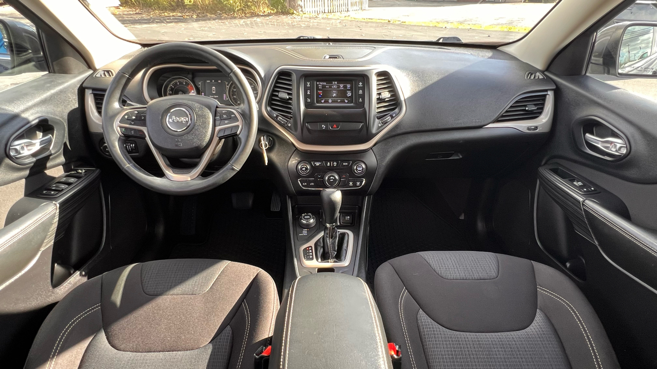 Jeep Cherokee 4WD 4dr Latitude 2016 Jeep Cherokee 4WD 4dr Latitude 2016