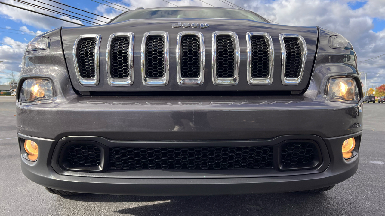 Jeep Cherokee 4WD 4dr Latitude 2016 Jeep Cherokee 4WD 4dr Latitude 2016