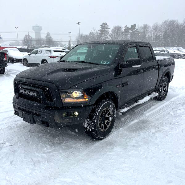 RAM 1500 Rebel 4x4 Crew Cab 5'7" Box 2017