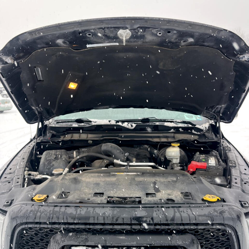 RAM 1500 Rebel 4x4 Crew Cab 5'7" Box 2017