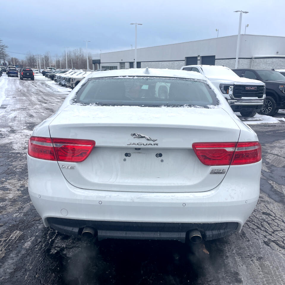 Jaguar XE 25t Premium AWD 2019