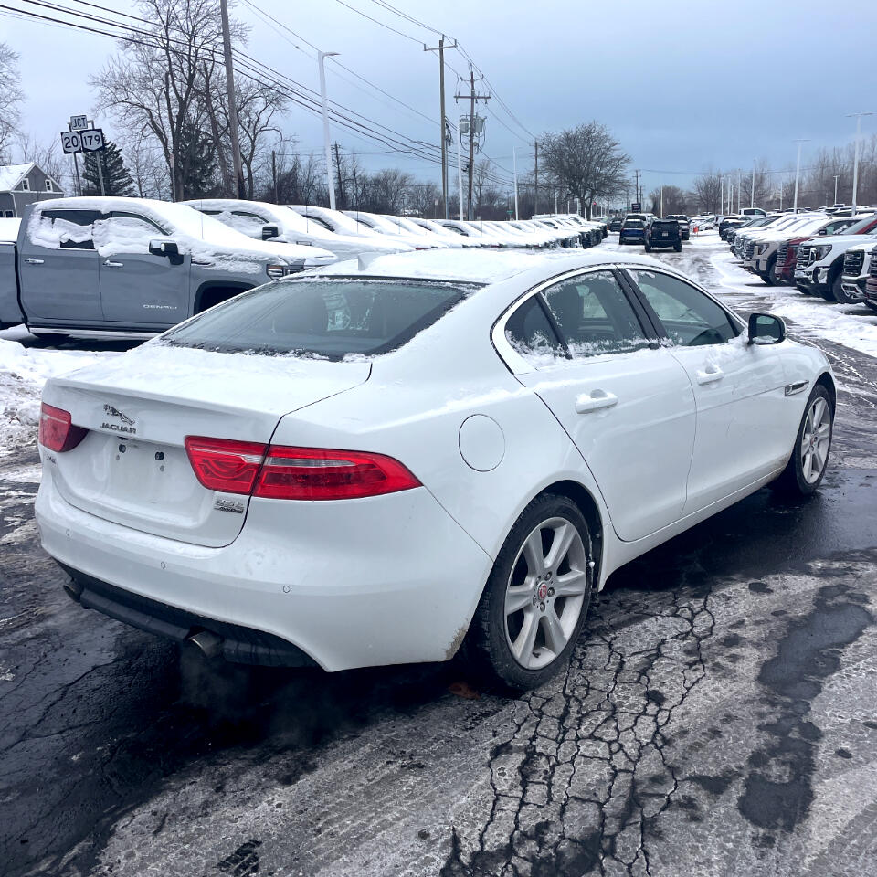 Jaguar XE 25t Premium AWD 2019