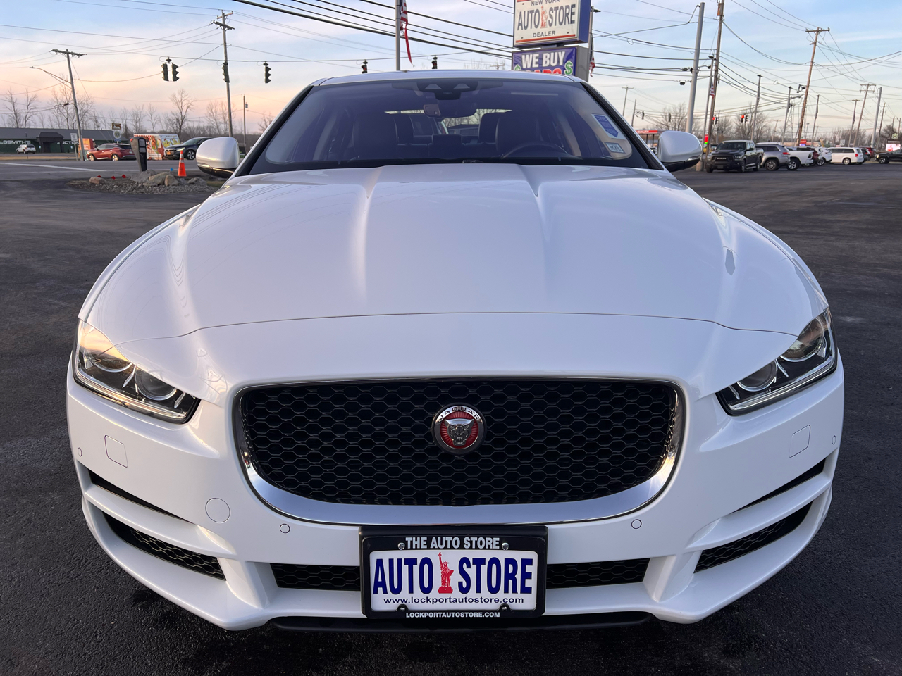 Jaguar XE 25t Premium AWD 2019
