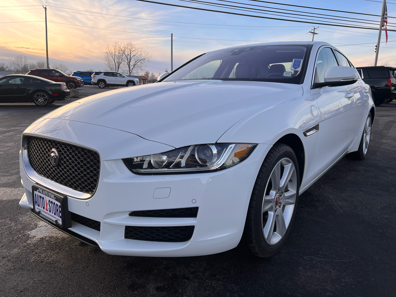 Jaguar XE 25t Premium AWD 2019