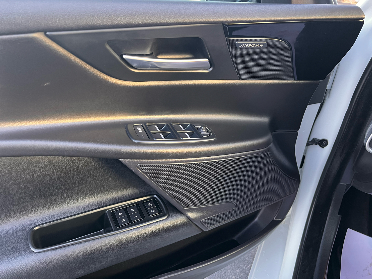 Jaguar XE 25t Premium AWD 2019