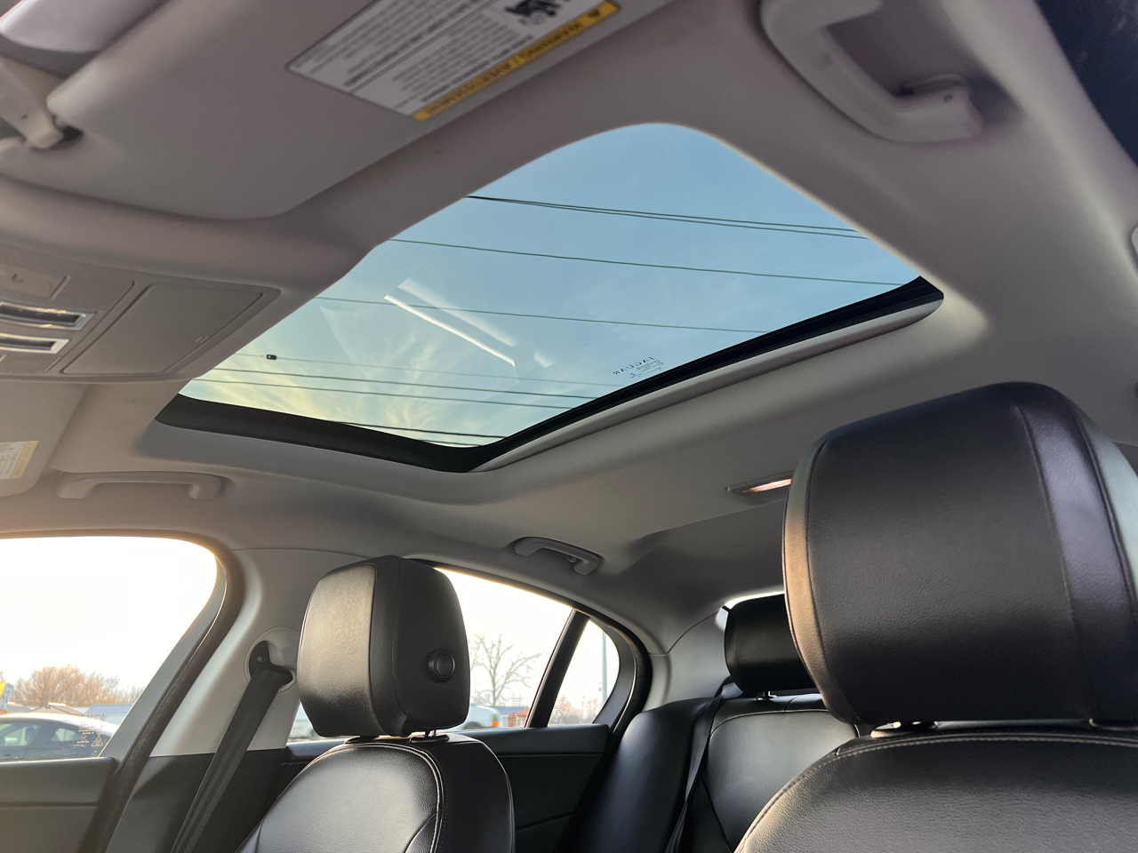 Jaguar XE 25t Premium AWD 2019