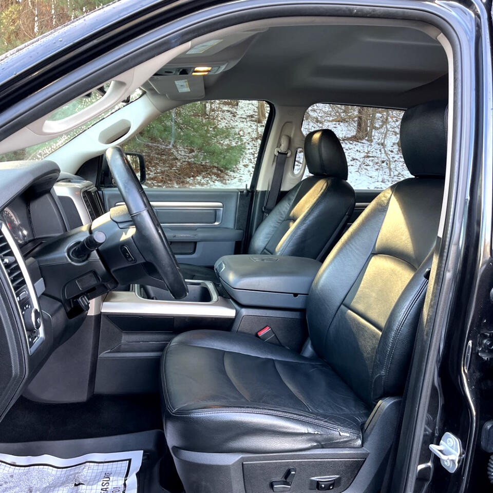 RAM 1500 Big Horn 4x4 Crew Cab 5'7" Box 2017