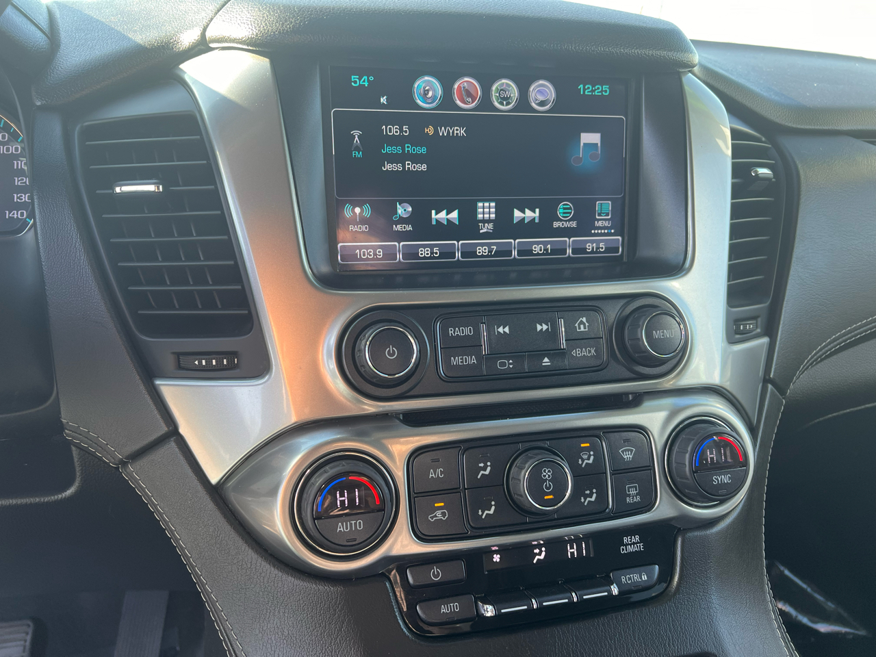 Chevrolet Tahoe 4WD 4dr LS 2019