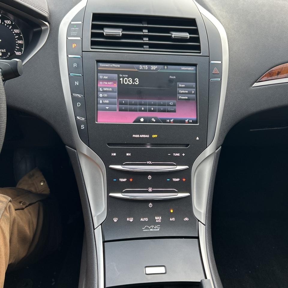 Lincoln MKZ 4dr Sdn FWD 2014