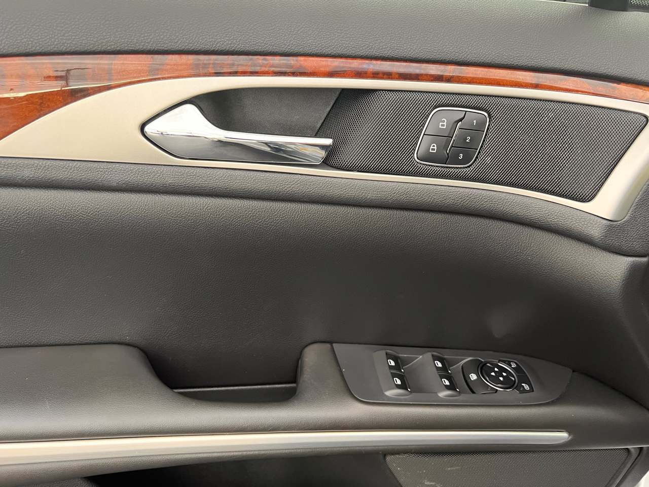 Lincoln MKZ 4dr Sdn FWD 2014