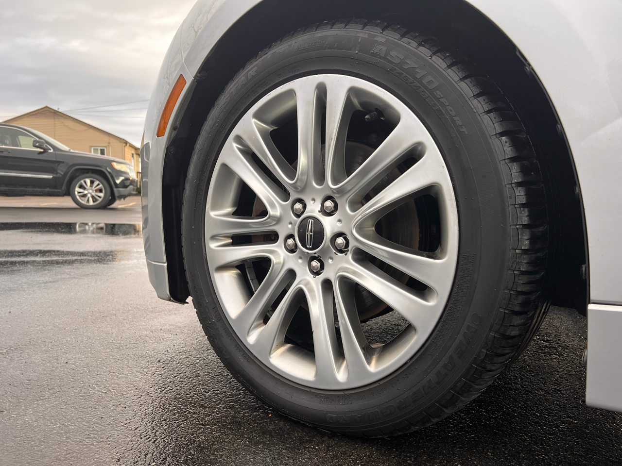 Lincoln MKZ 4dr Sdn FWD 2014