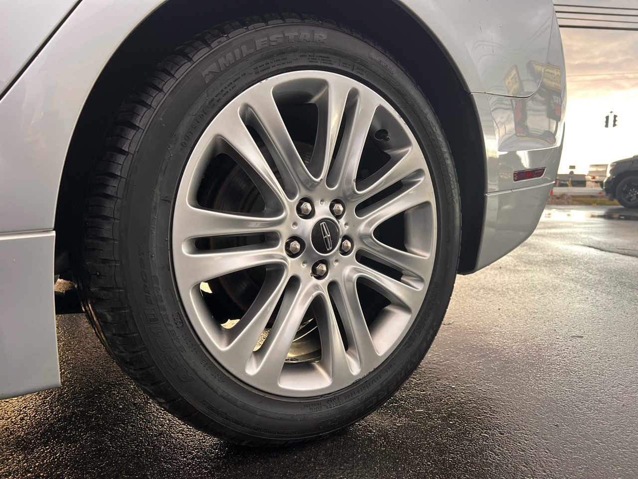 Lincoln MKZ 4dr Sdn FWD 2014