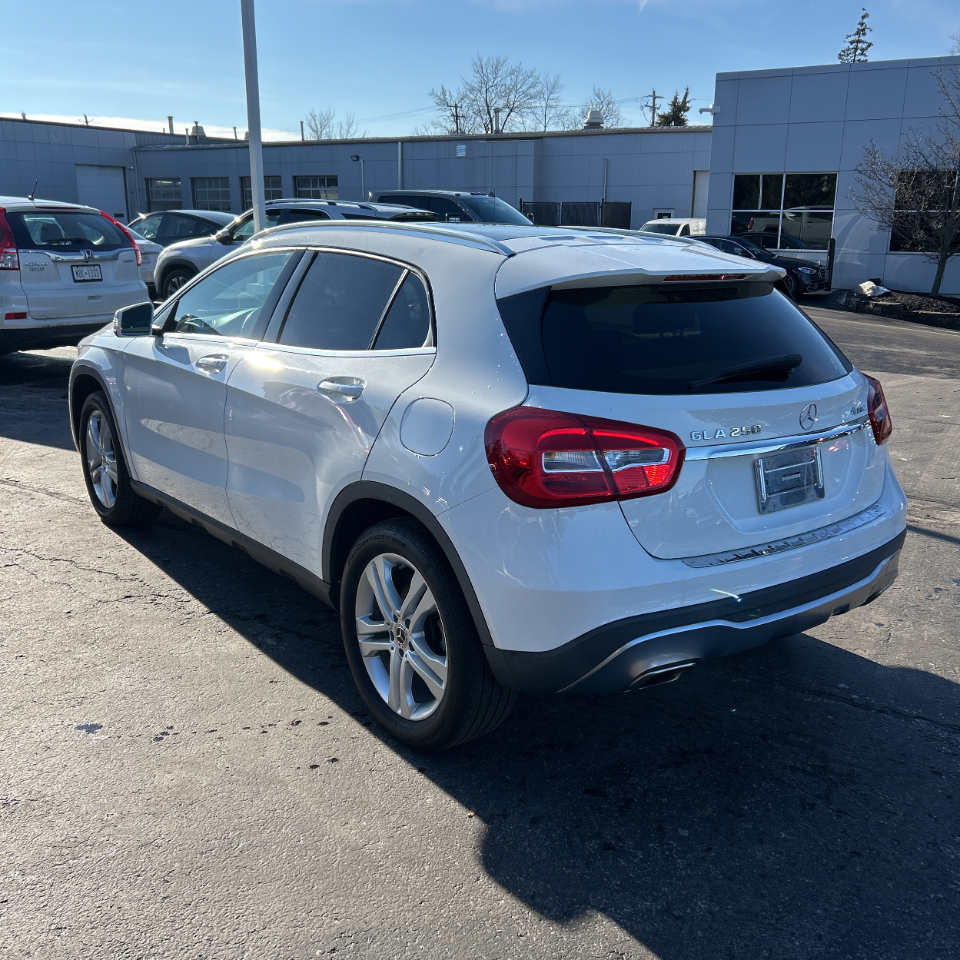 Mercedes-Benz GLA GLA 250 4MATIC SUV 2020