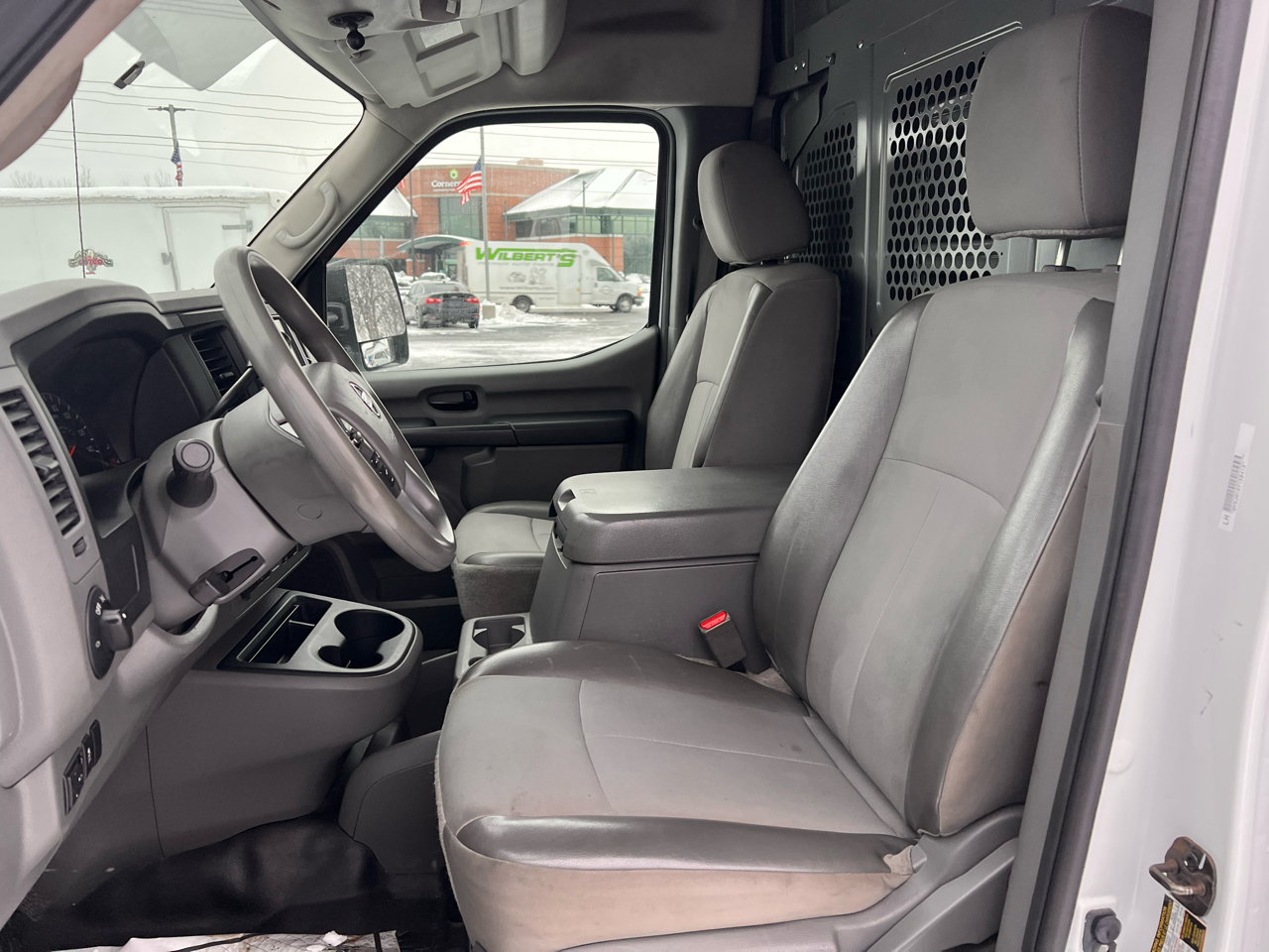 Nissan NV Cargo NV3500 HD High Roof V8 SV 2019