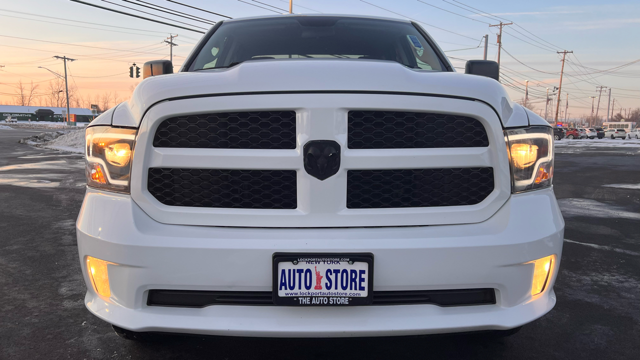 RAM 1500 Classic Express 4x4 Quad Cab 6'4" Box 2019