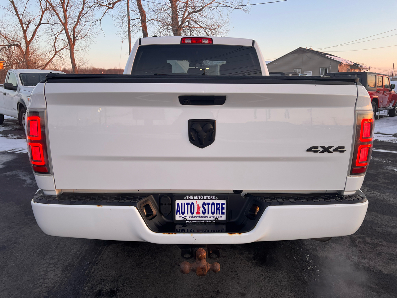 RAM 1500 Classic Express 4x4 Quad Cab 6'4" Box 2019