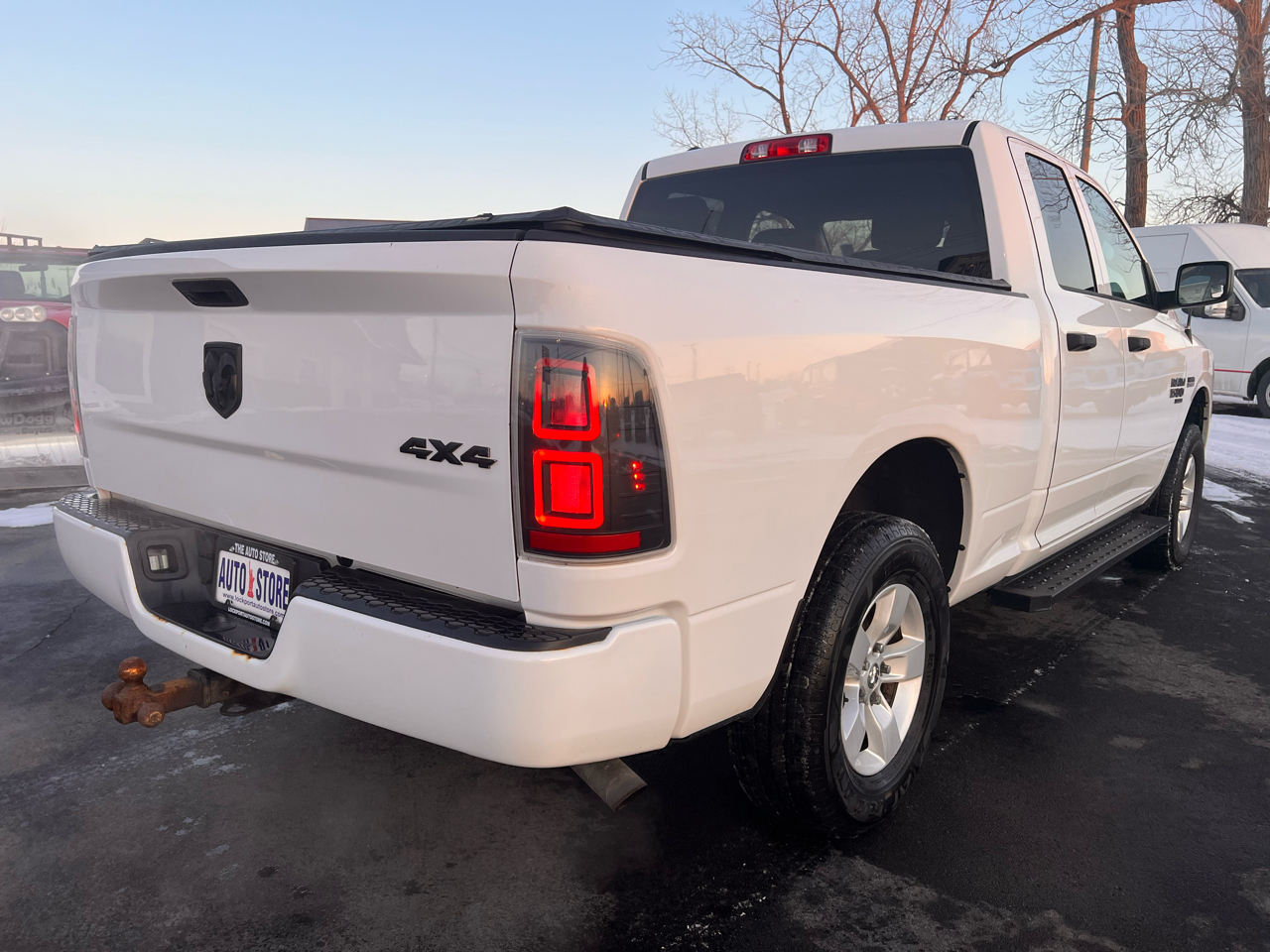 RAM 1500 Classic Express 4x4 Quad Cab 6'4" Box 2019