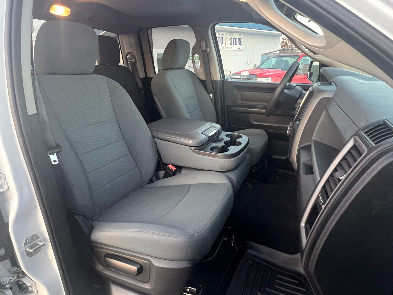 RAM 1500 Classic Express 4x4 Quad Cab 6'4" Box 2019