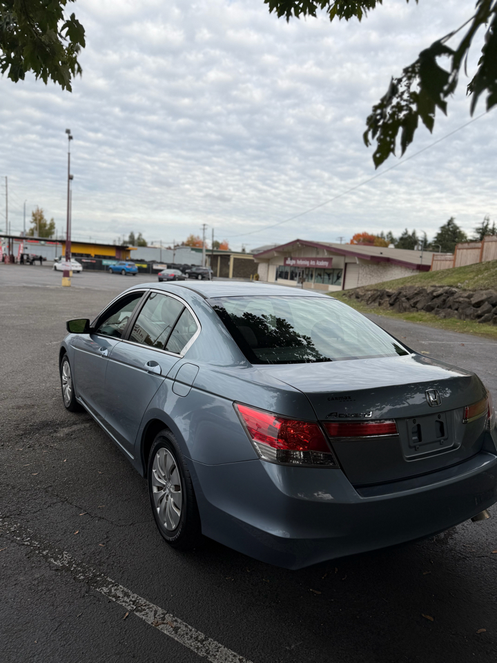 Honda Accord LX sedan AT 2011