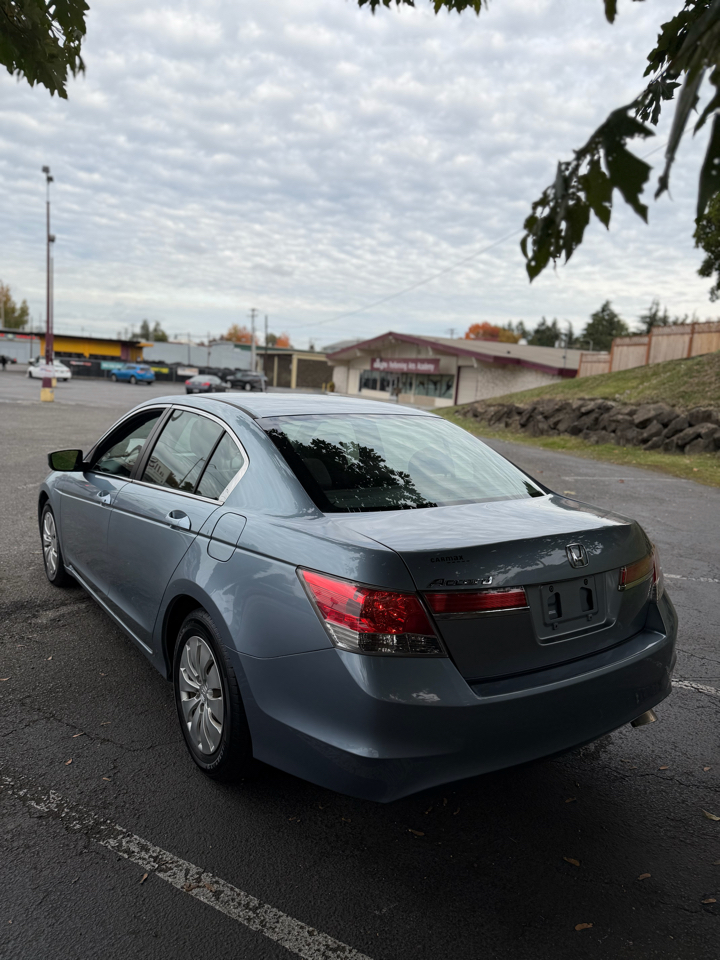 Honda Accord LX sedan AT 2011