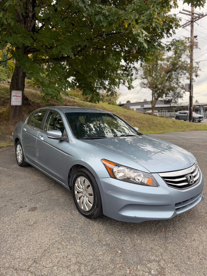 Honda Accord LX sedan AT 2011