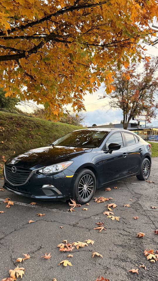 2015 Mazda MAZDA3 i SV AT 4-Door