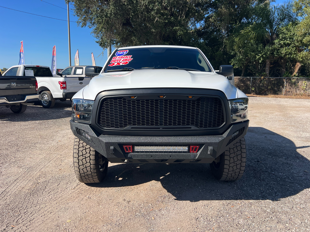 RAM 1500 Classic Tradesman Crew Cab LWB 4WD 2019