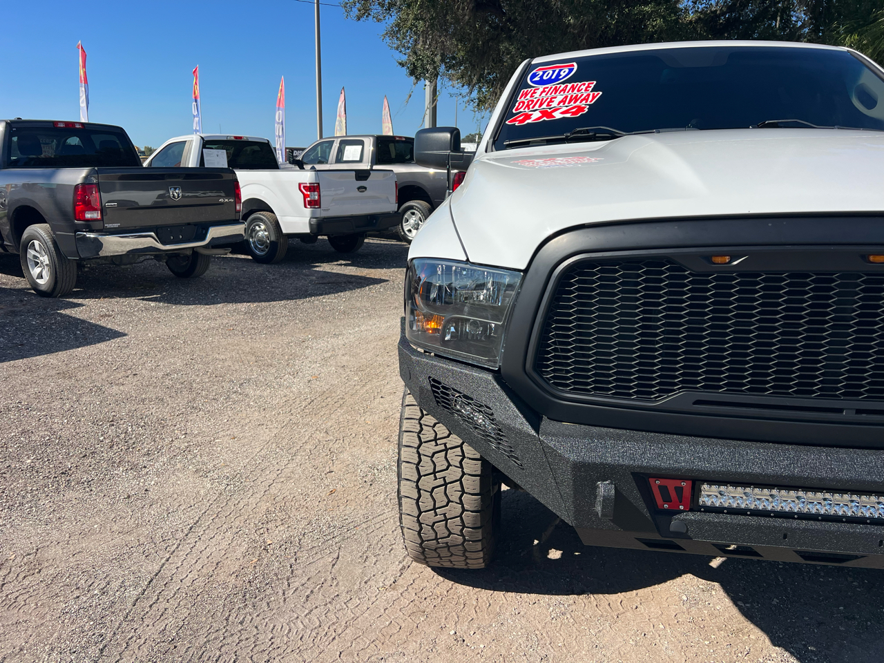 RAM 1500 Classic Tradesman Crew Cab LWB 4WD 2019