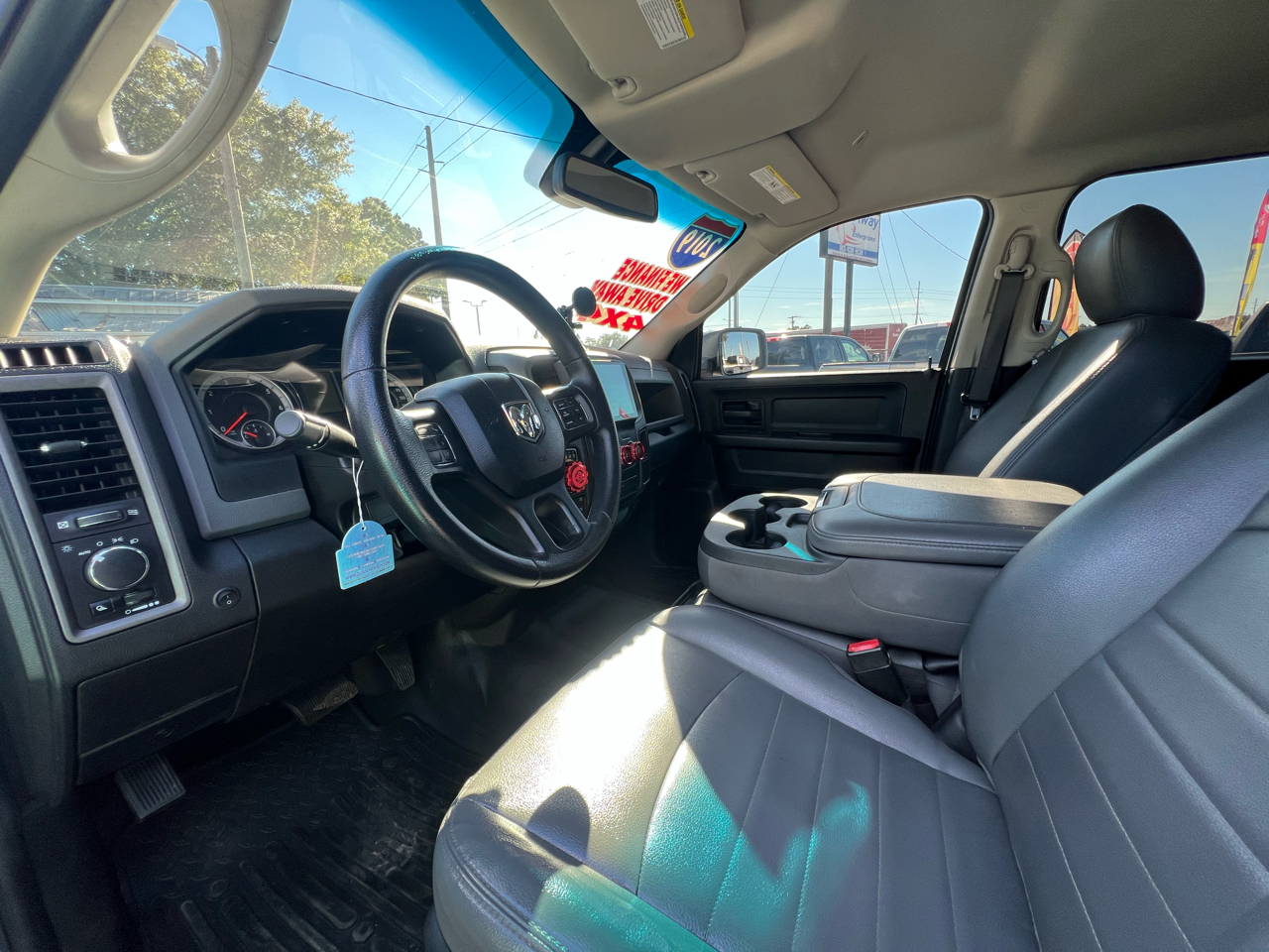 RAM 1500 Classic Tradesman Crew Cab LWB 4WD 2019