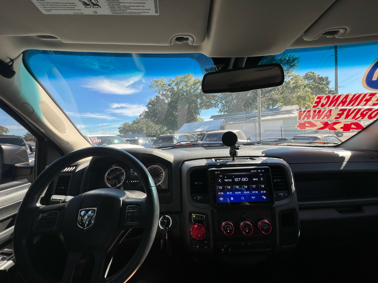RAM 1500 Classic Tradesman Crew Cab LWB 4WD 2019
