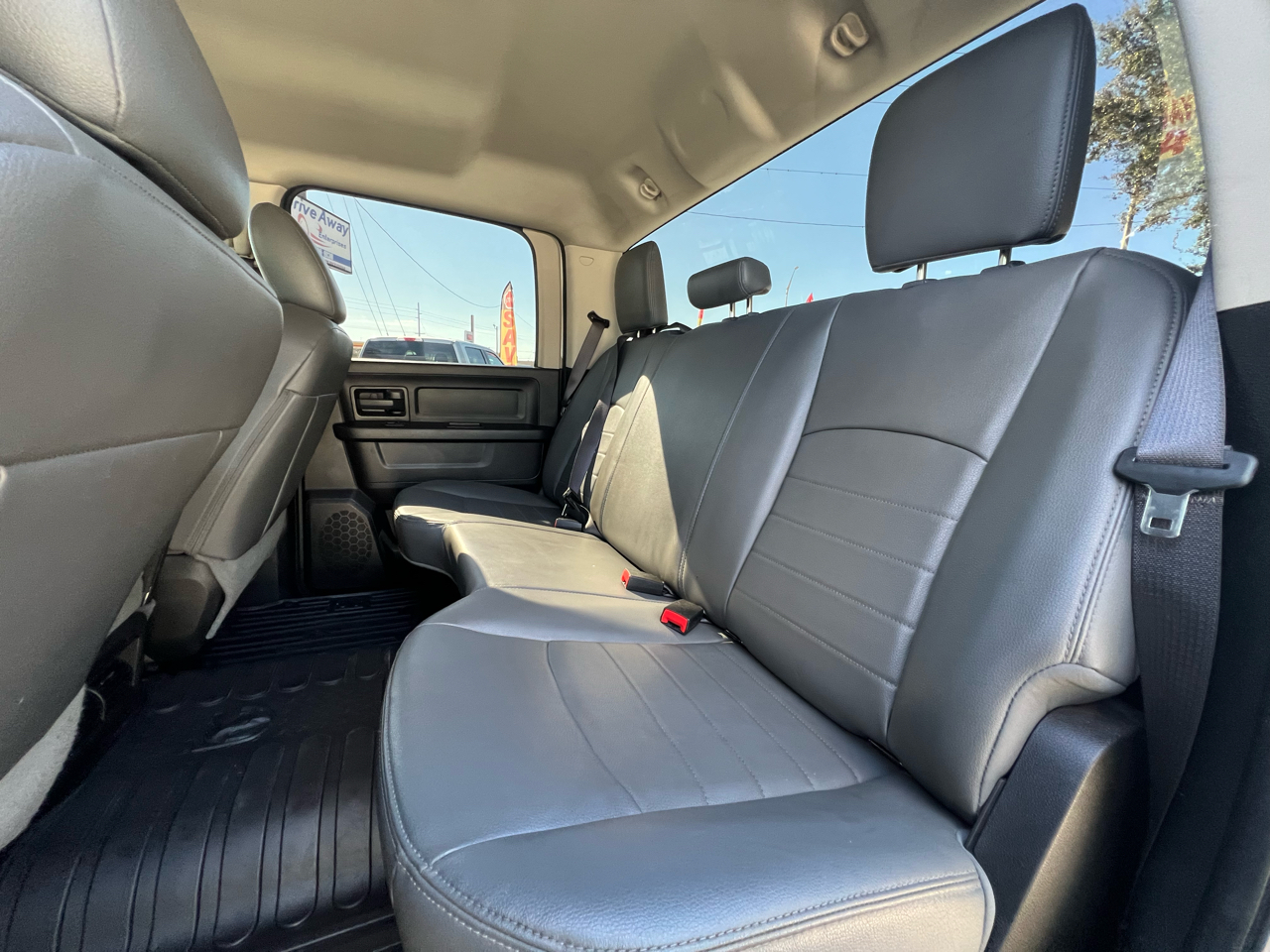 RAM 1500 Classic Tradesman Crew Cab LWB 4WD 2019