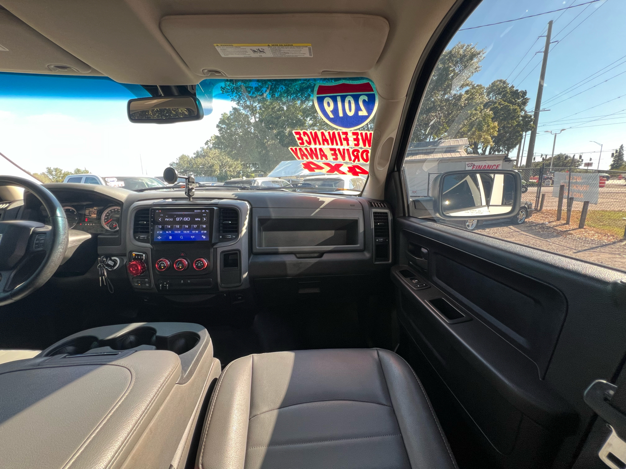 RAM 1500 Classic Tradesman Crew Cab LWB 4WD 2019