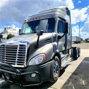 2018 Freightliner CA 113 